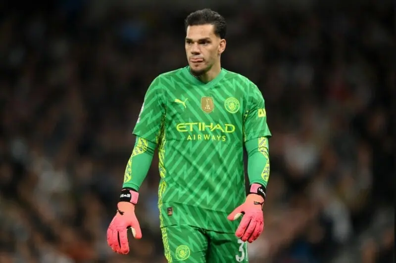 Tin BĐ 17/7: Man City quyết giữ chân Ederson